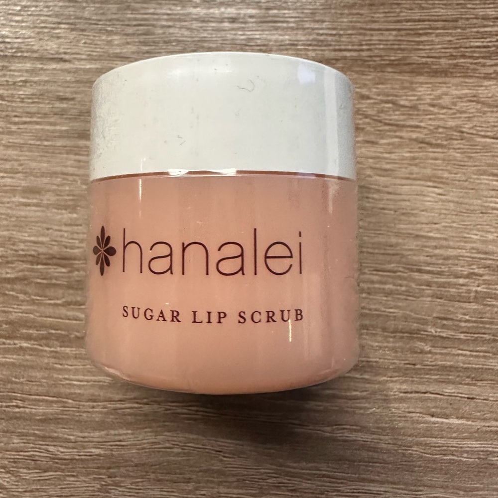 Hanalei sugar lip scrub
